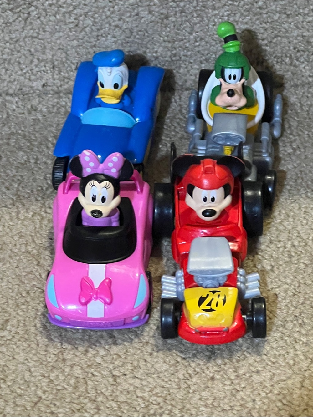 Disney Roadster die cast Mickey Mouse & Minnie & Donald & Goofy Toy Cars Set